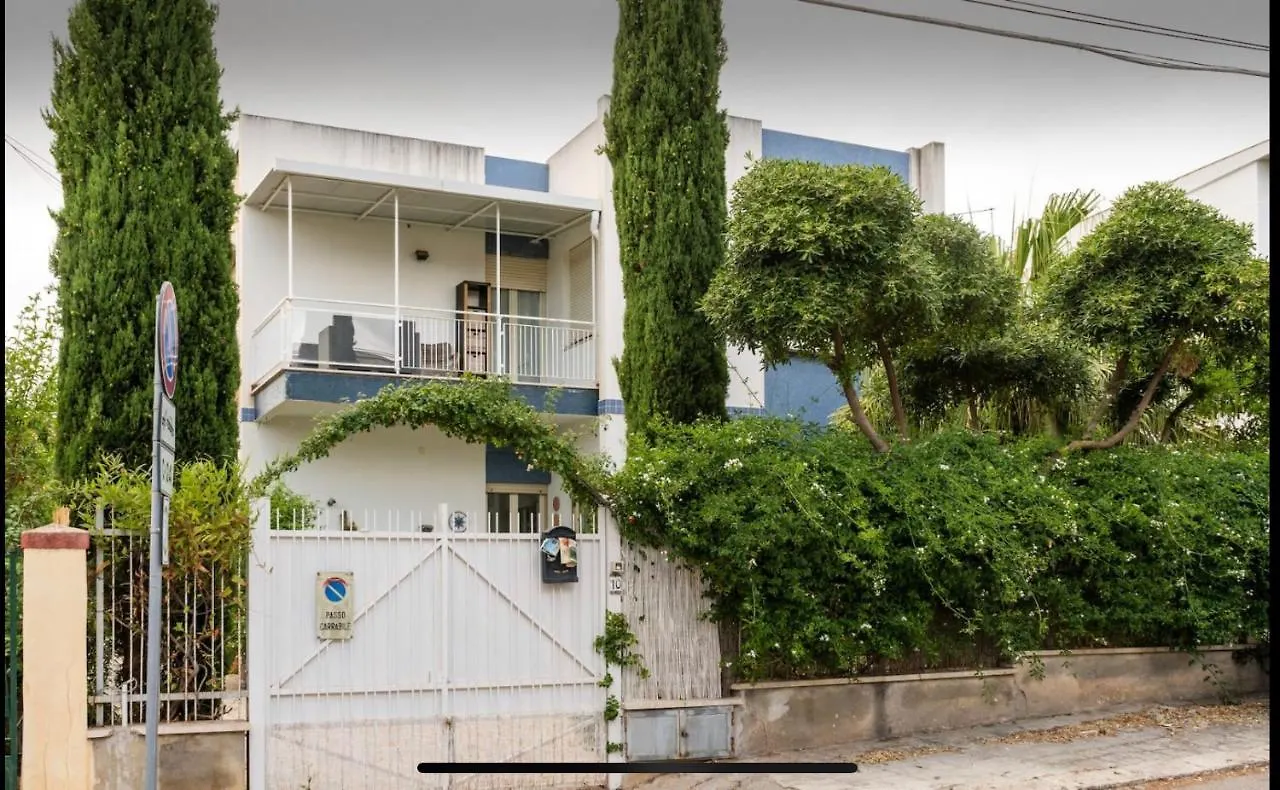 Villa Azzurra Mondello 0*,  Italia