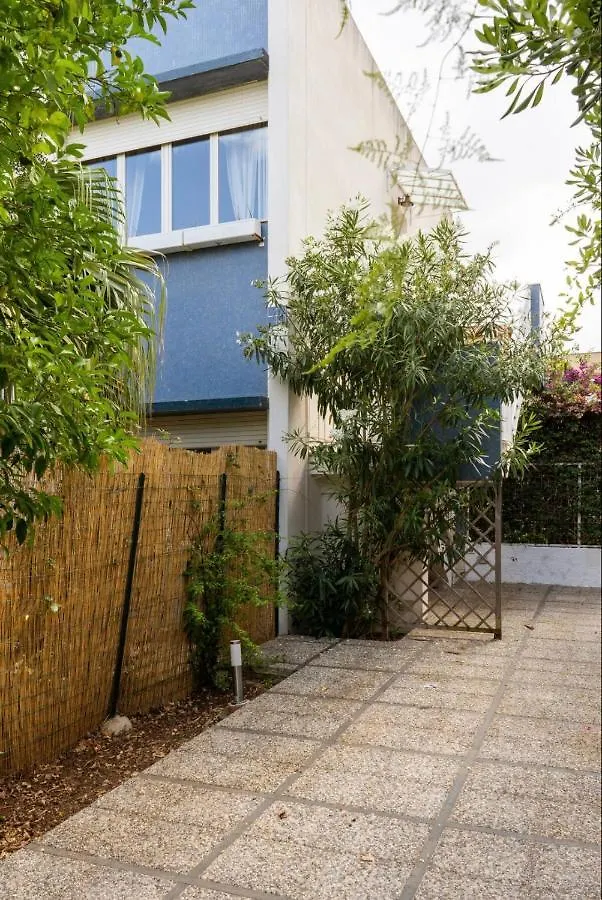 Villa Azzurra Mondello 0*,  Olaszország
